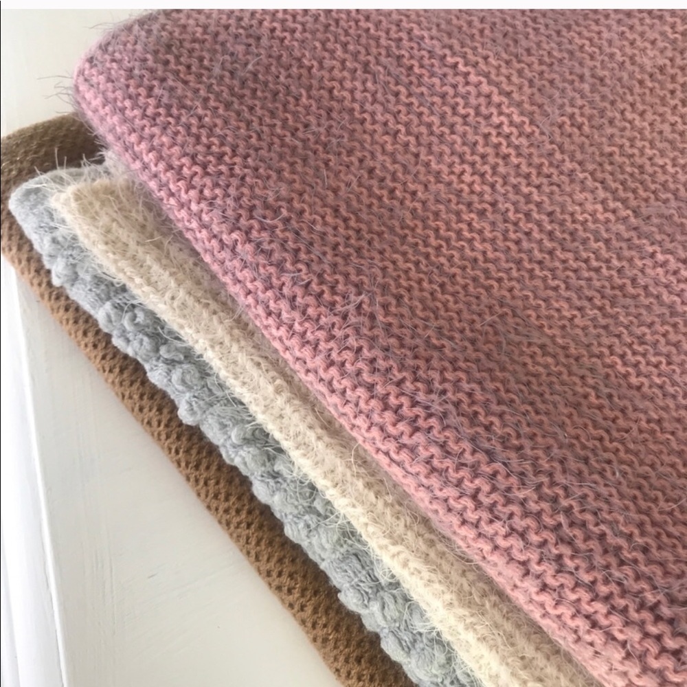 ☕️Golden Infinity Scarf 🤩Sale - Picture 4 of 4